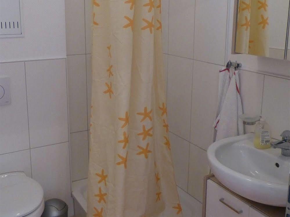 Apartmenthaus B34 แอร์ลังเงิน ภายนอก รูปภาพ